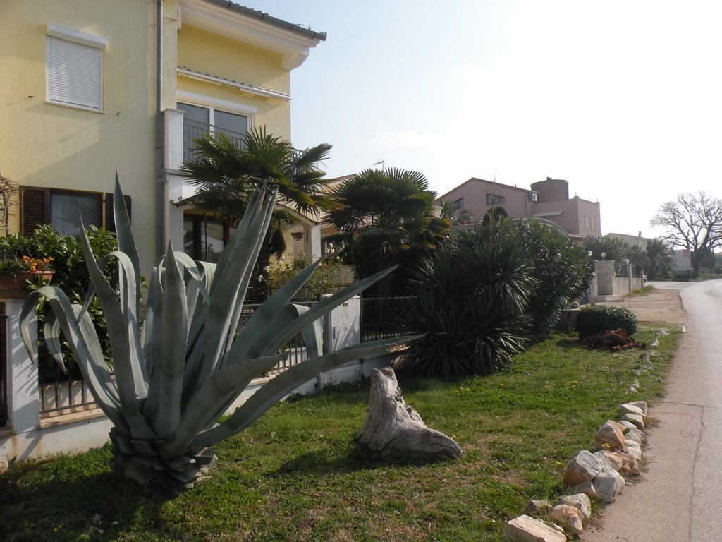 Sunset Apartment With A Private Yard At Medulin Riviera Szoba fotó