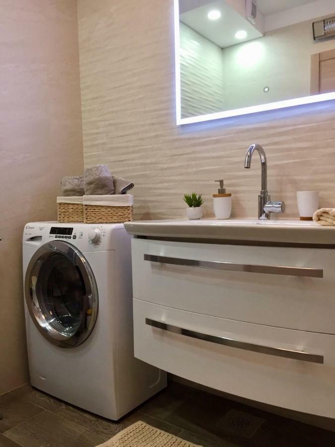 Sunset Apartment With A Private Yard At Medulin Riviera Kültér fotó