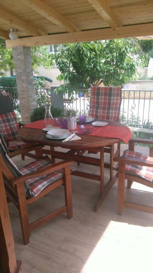 Sunset Apartment With A Private Yard At Medulin Riviera Kültér fotó